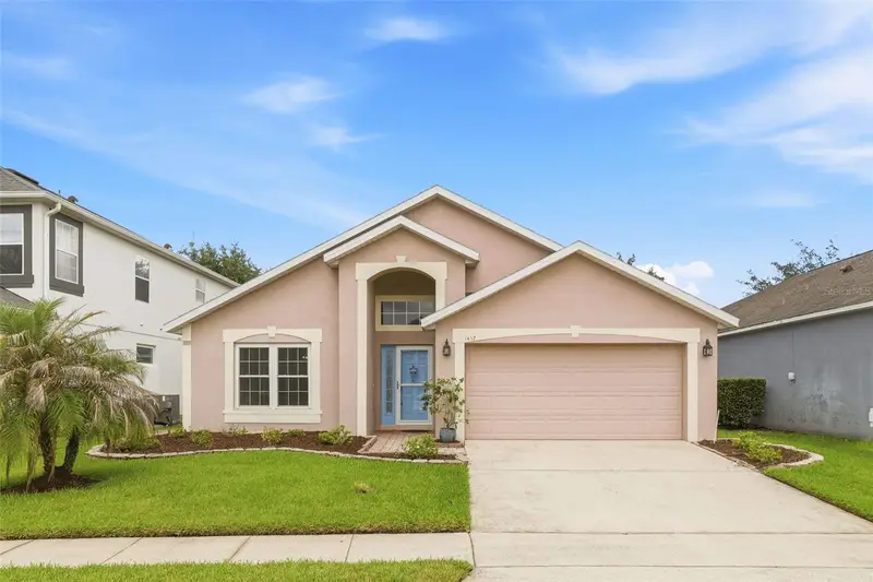 Avalon Lakes pending