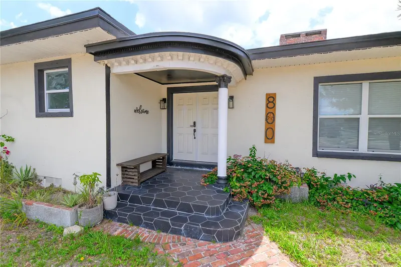 800 S Keene Rd, FL