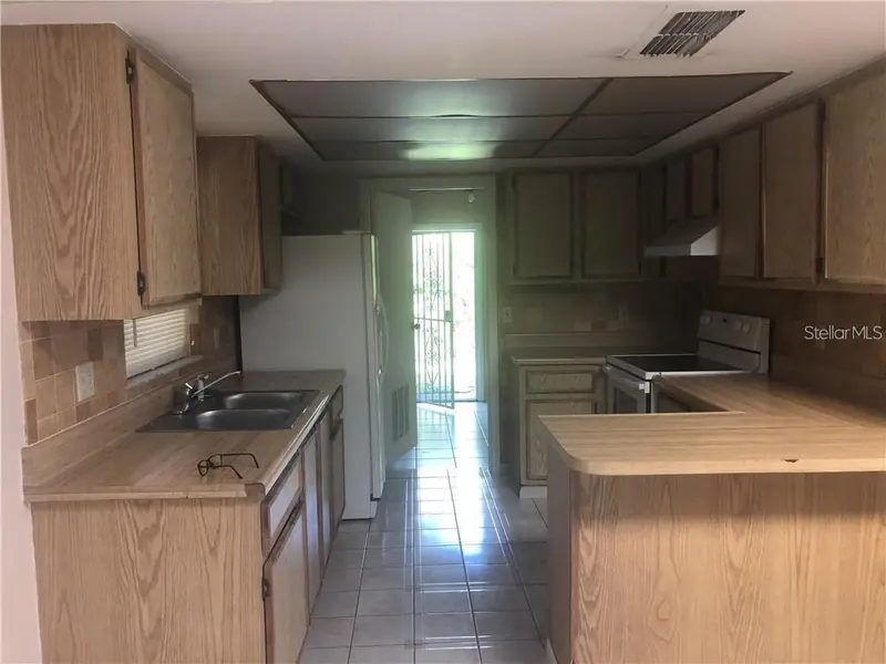 12106 Club Woods Dr, FL