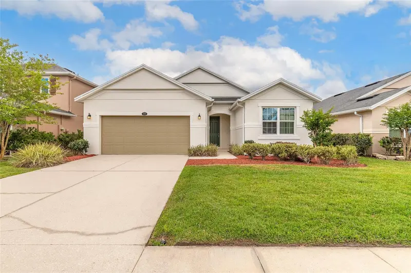 113 Gleneagle Grande Dr, FL