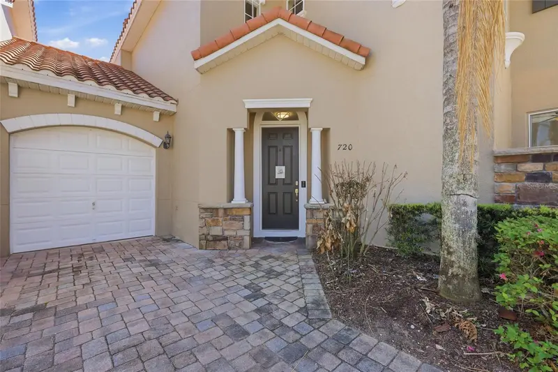 720 Brunello Dr, FL