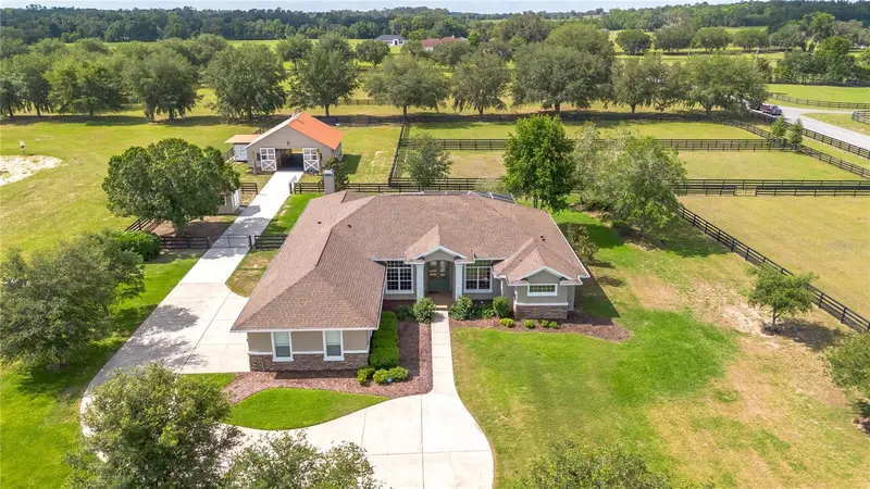 6957 Nw 54th Loop, FL