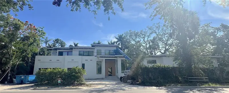 2100 Mcclellan Pkwy, FL