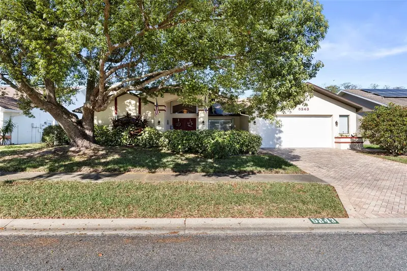 5243 Saltamonte Dr, FL