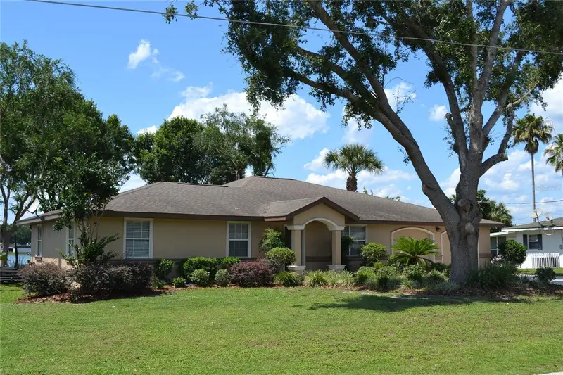 26 Se Ocale Way, FL