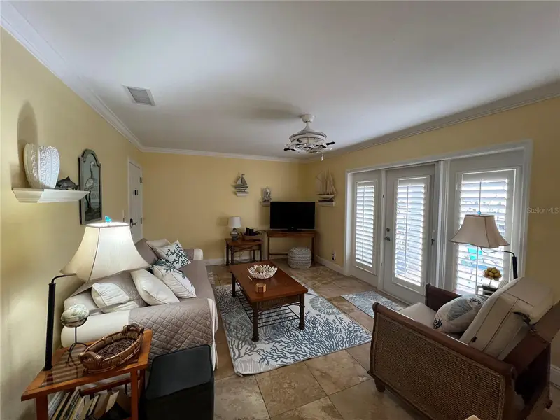 5164 Beach Dr Se #B Furnished, FL