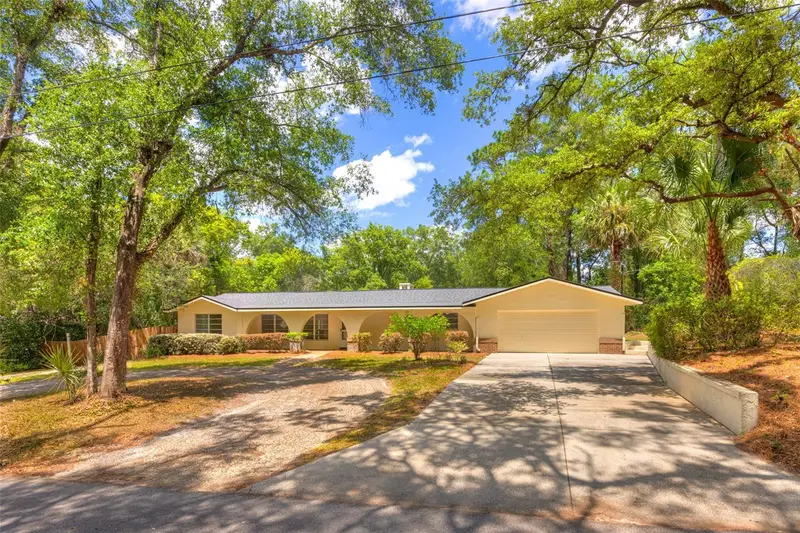 321 Huntington Dr, FL