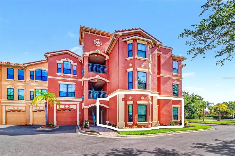 2746 Via Tivoli #110b, FL
