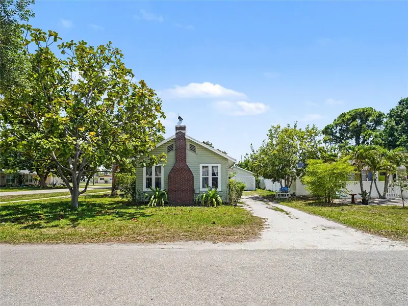 2222 Florinda St, FL