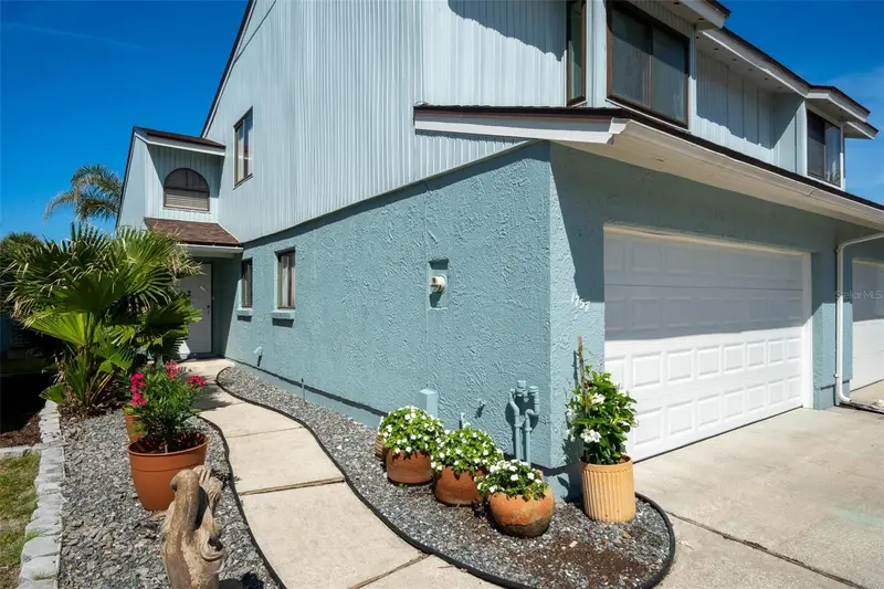 1757 Windsong Cir, FL