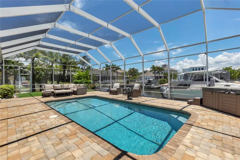 5727 Sea Trout Pl, FL