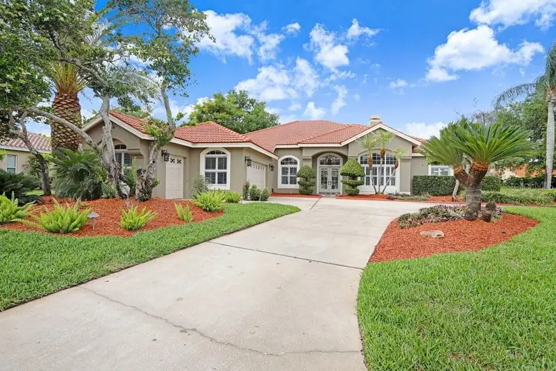 30303 Laurelwood Ln, FL