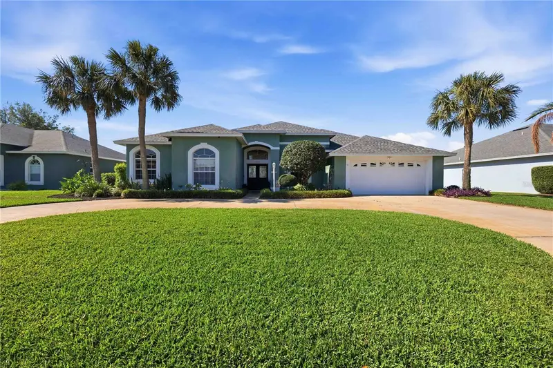 355 Ruby Lake Loop, FL