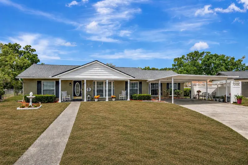 18318 Dolly Brook Ln, FL