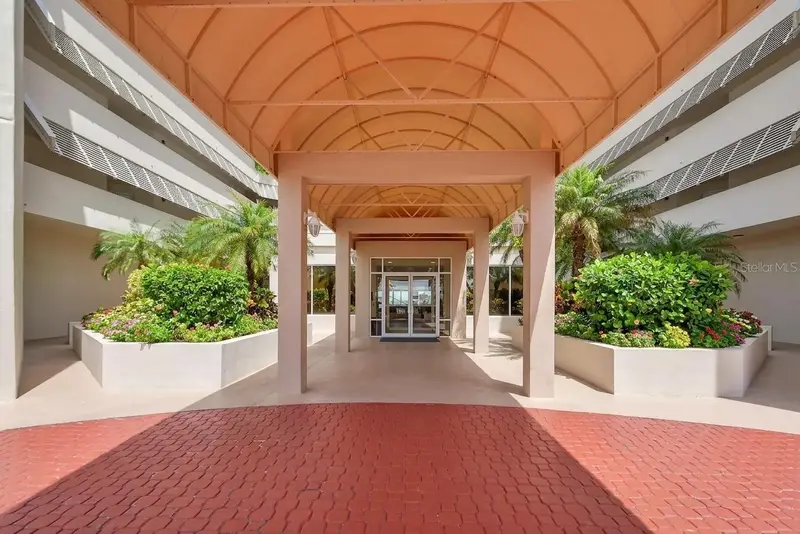 2967 S Atlantic Ave #504, FL