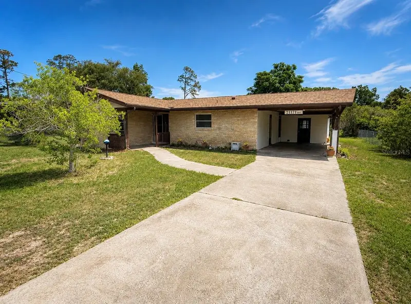 21171 Sw Honeysuckle St, FL