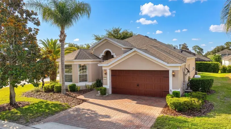 423 Armada Ln, FL