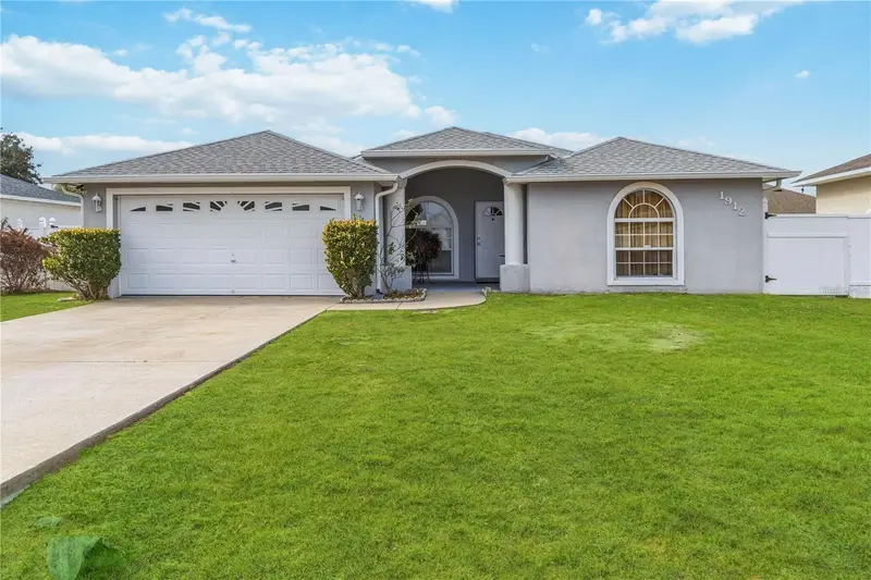 1912 Manatee Dr, FL
