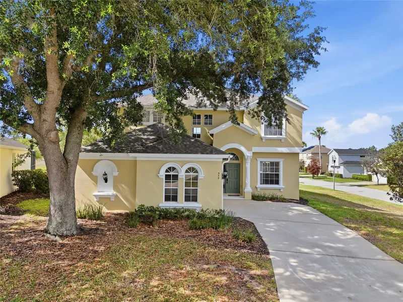 353 Plumoso Loop, FL