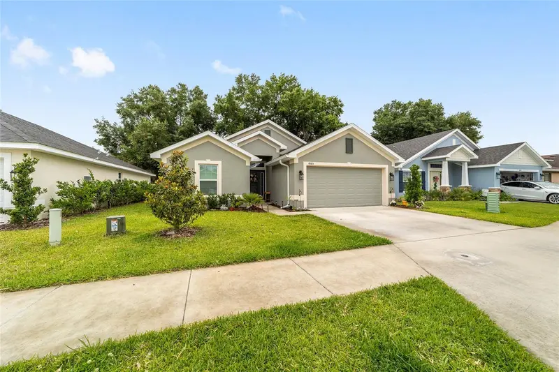 4585 Se 25th Loop, FL