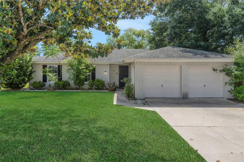 404 Lake Ned Rd, FL