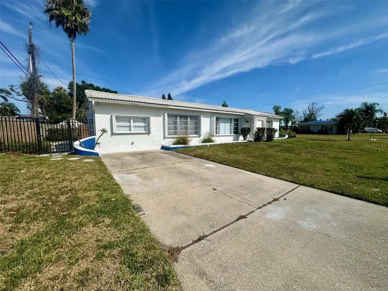10 158th Ave, FL