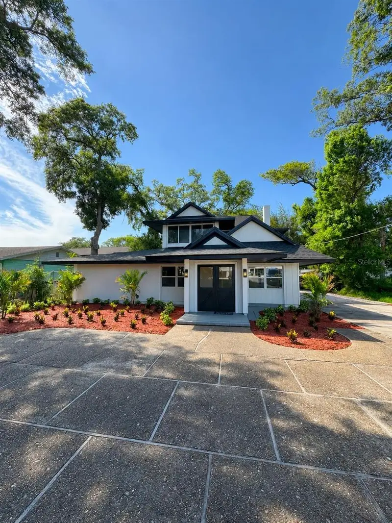 332 Big Tree Rd, FL