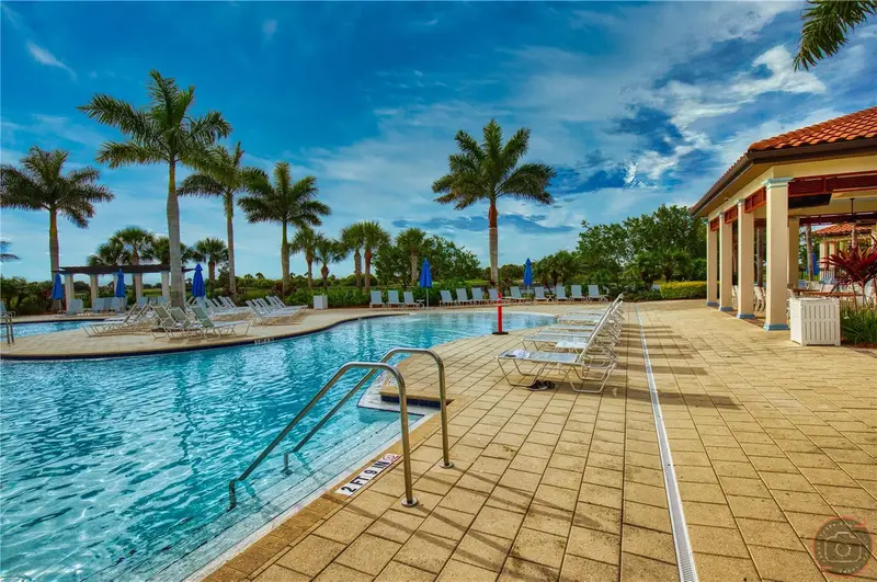 10825 Tarflower Dr #202, FL