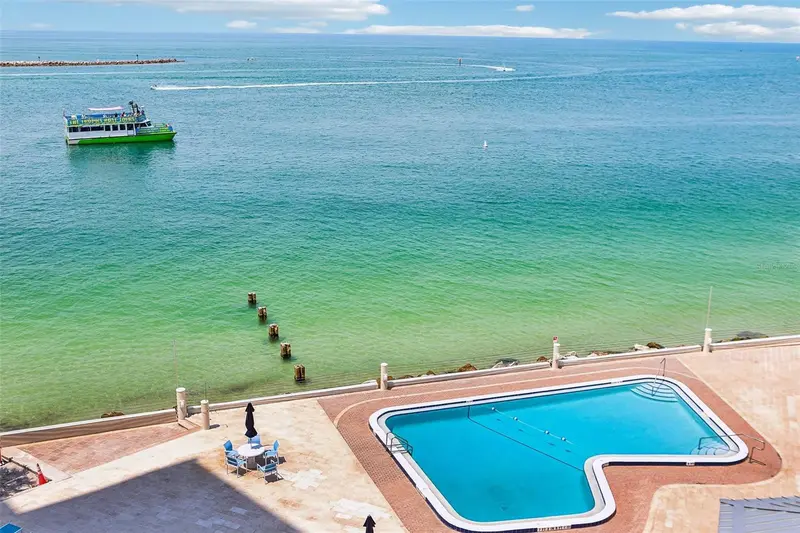 450 S Gulfview Blvd #703, FL