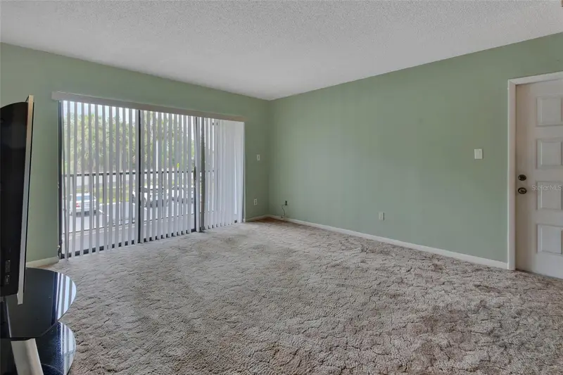 1224 S Pine Ridge Cir #24, FL