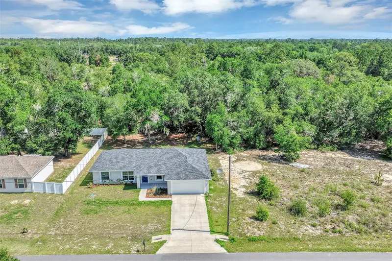 5 Locust Radial Cir, FL