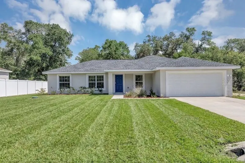 5 Locust Radial Cir, FL