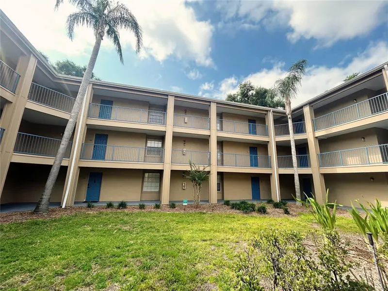 7350 Westpointe Blvd #216, FL