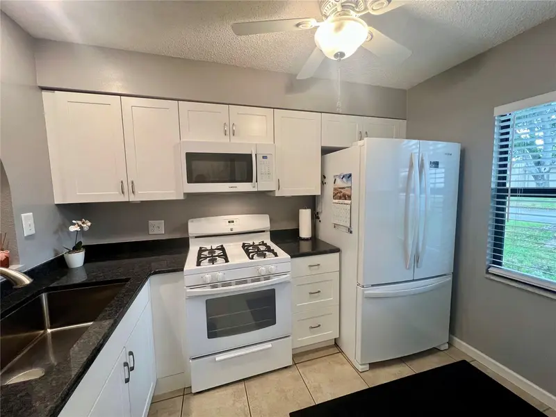 1349 Mission Cir #48-F, FL
