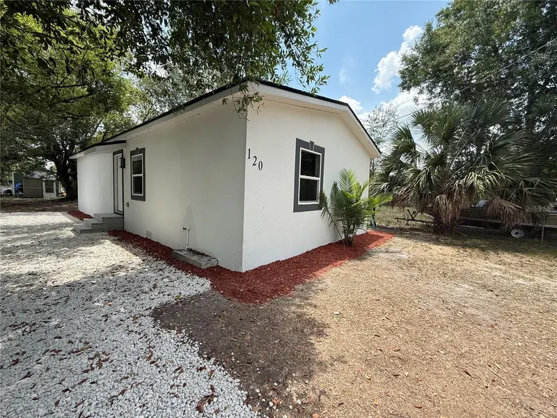 120 Herrick St, FL