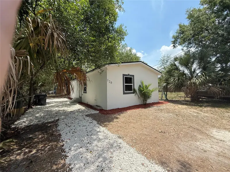 120 Herrick St, FL