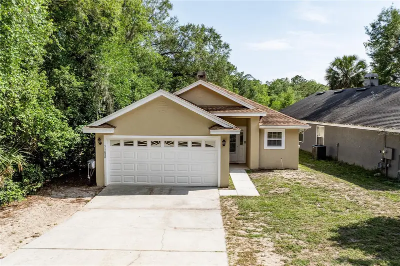 31080 Lochmore Cir, FL