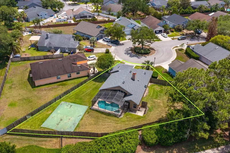 22 Moor Green Ct, FL