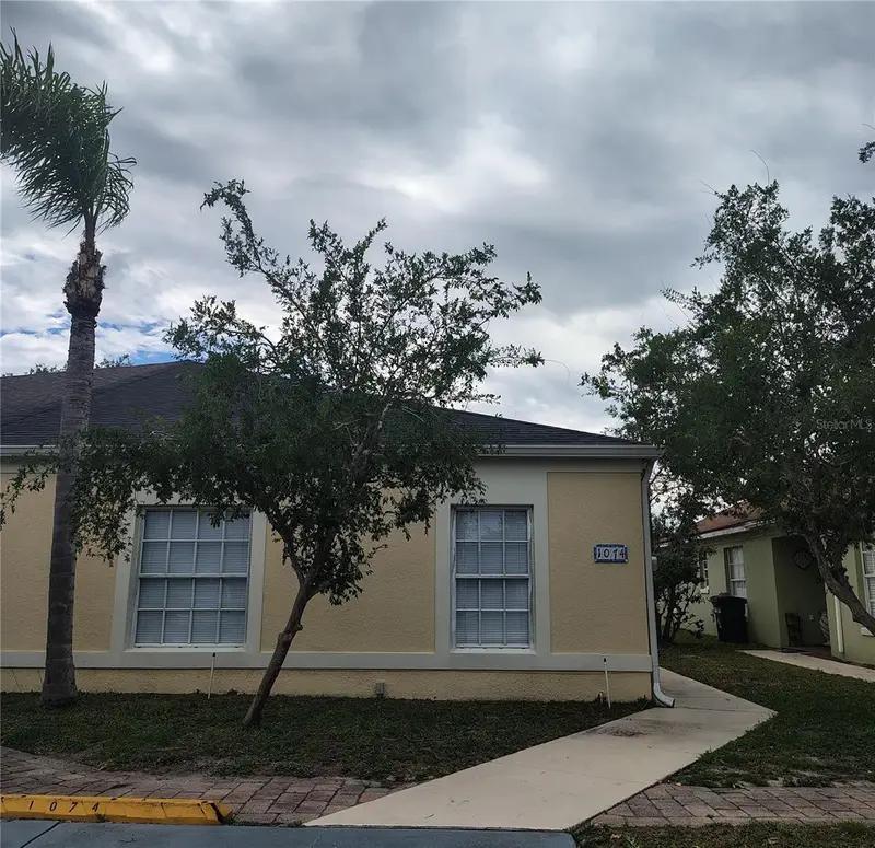 1074 Universal Rest Pl, FL