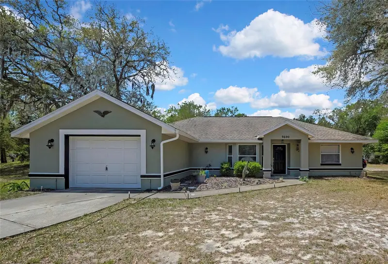 9690 N Alder Ave, FL