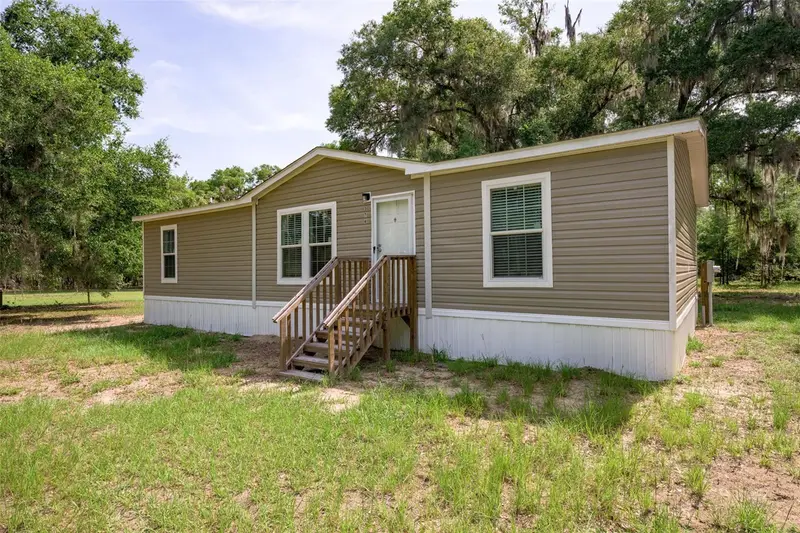 374 Sisco Rd, FL