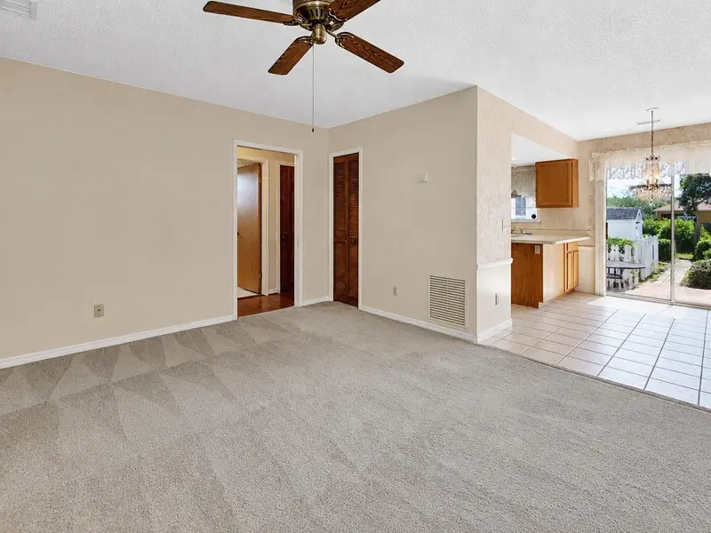 1141 8th Ave, FL