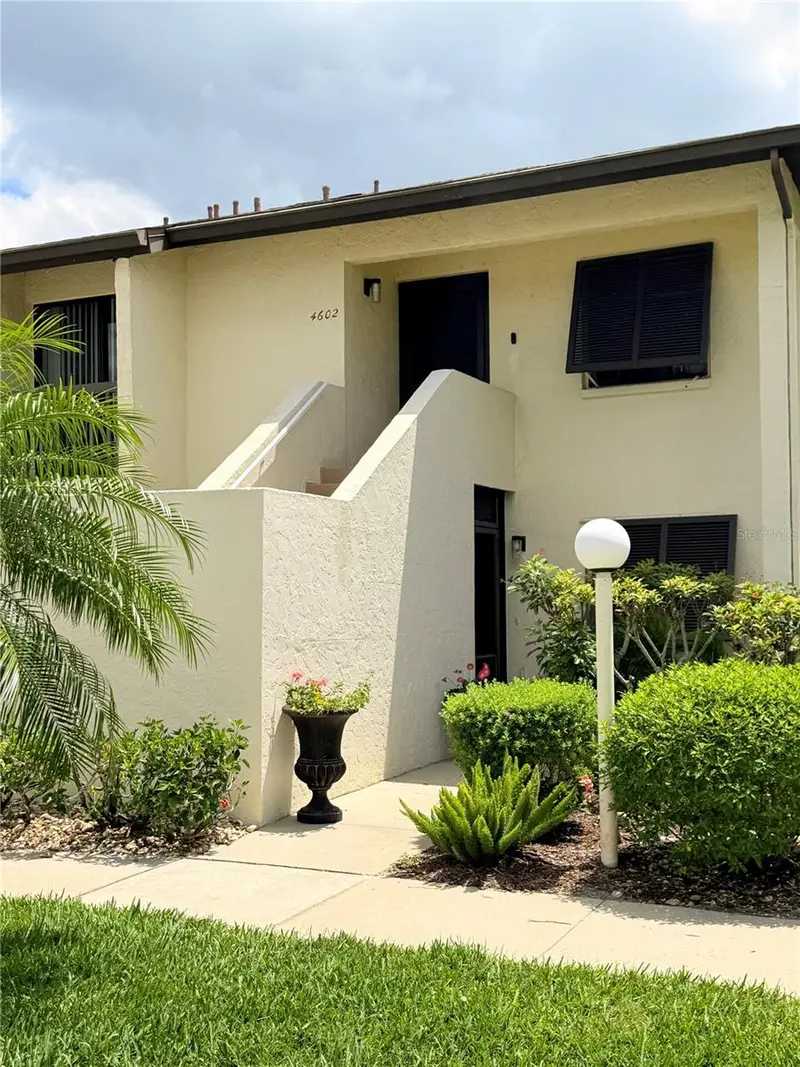 4602 Longwater Chase #76, FL