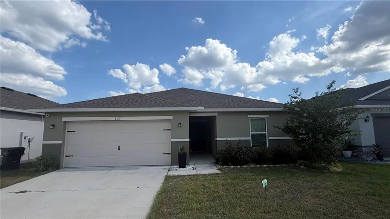 257 Spirit Landings Cir, FL