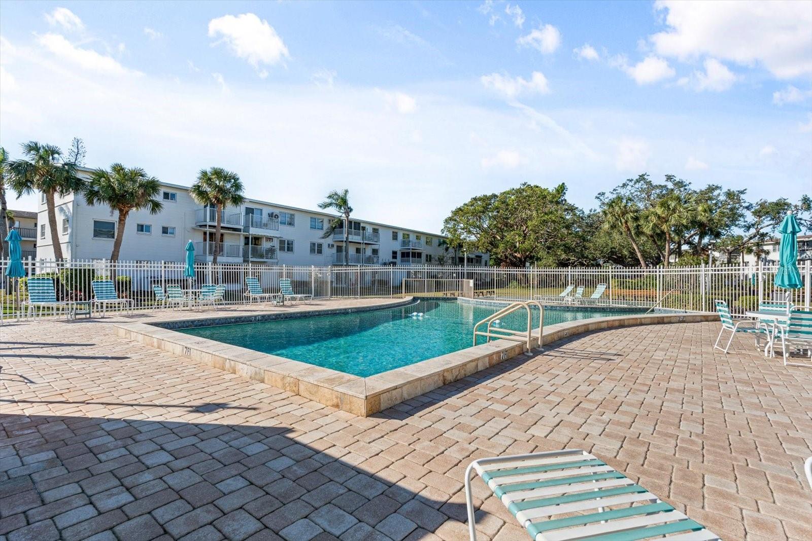 2326 Canal Dr #G25, FL