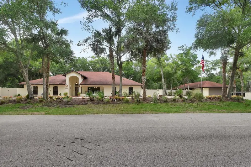 2575 Glen Dr, FL
