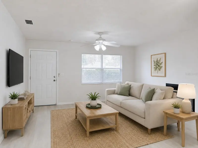 111 Valencia Dr, FL