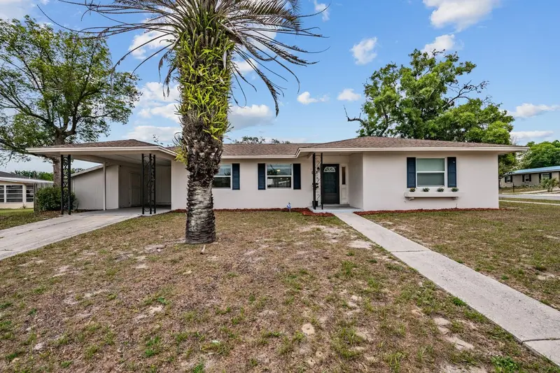 958 Cobblestone Dr, FL