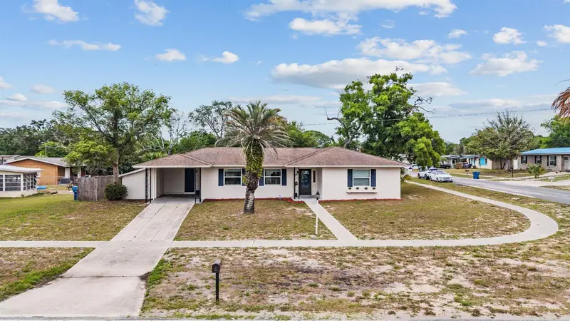 958 Cobblestone Dr, FL