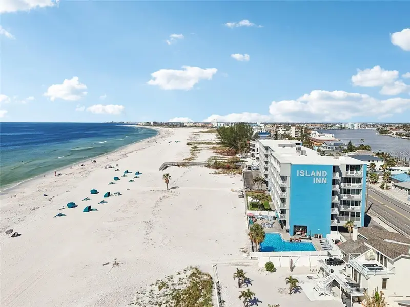 9980 Gulf Blvd #409, FL